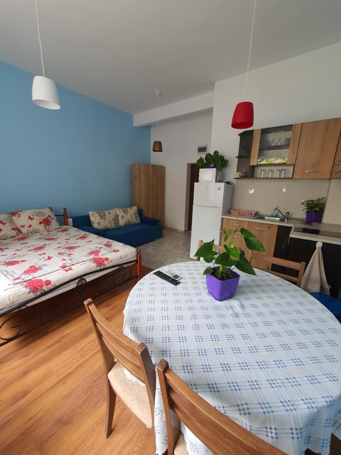 Flowers Studio Pomorie Eksteriør billede